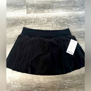 Lululemon tennis skirt size 12 NWT